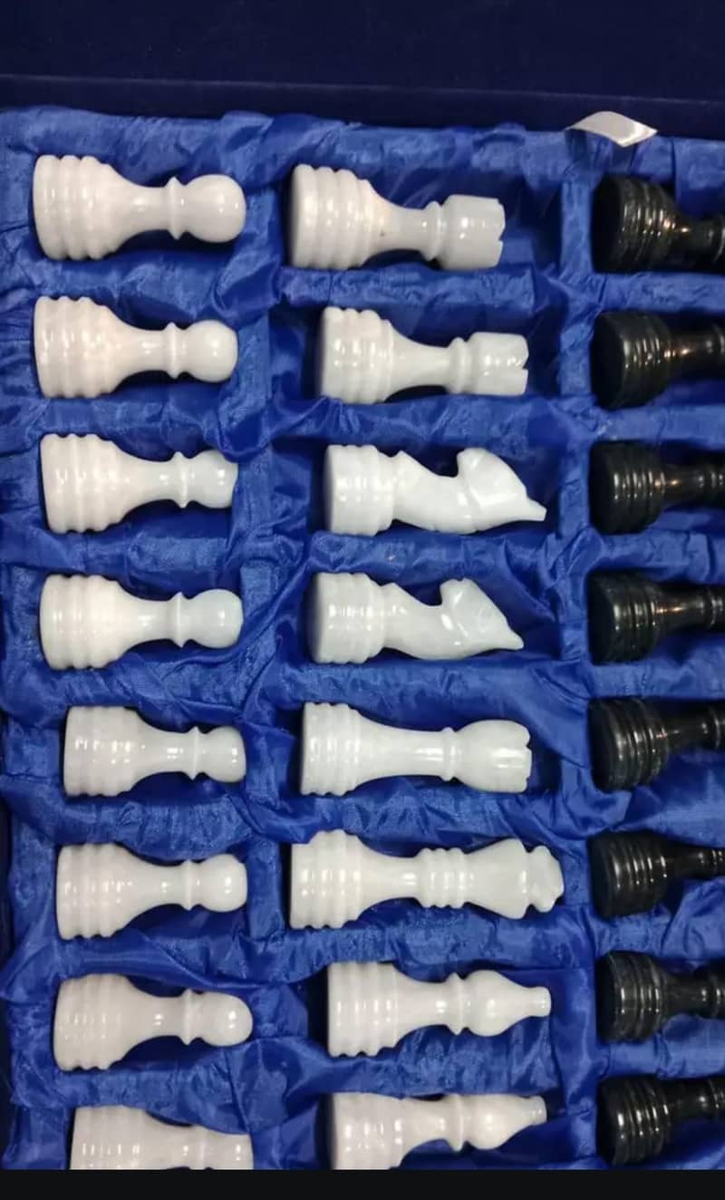 MARBLE CHESS GAME SET 3