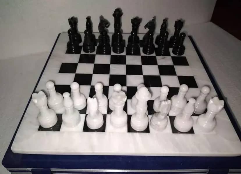 MARBLE CHESS GAME SET 7