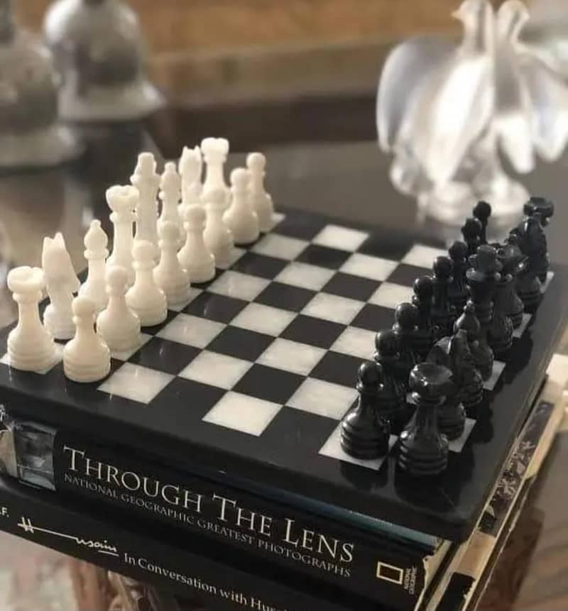 MARBLE CHESS GAME SET 8