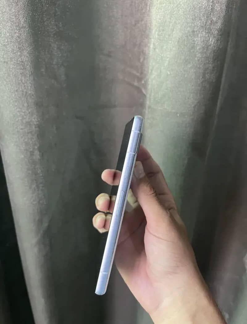Google Pixel 7a urgent sell 6
