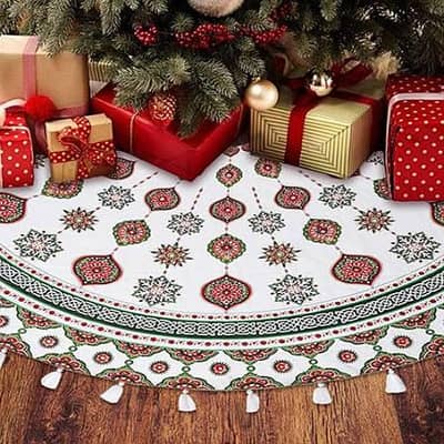 Christmas tree skirt