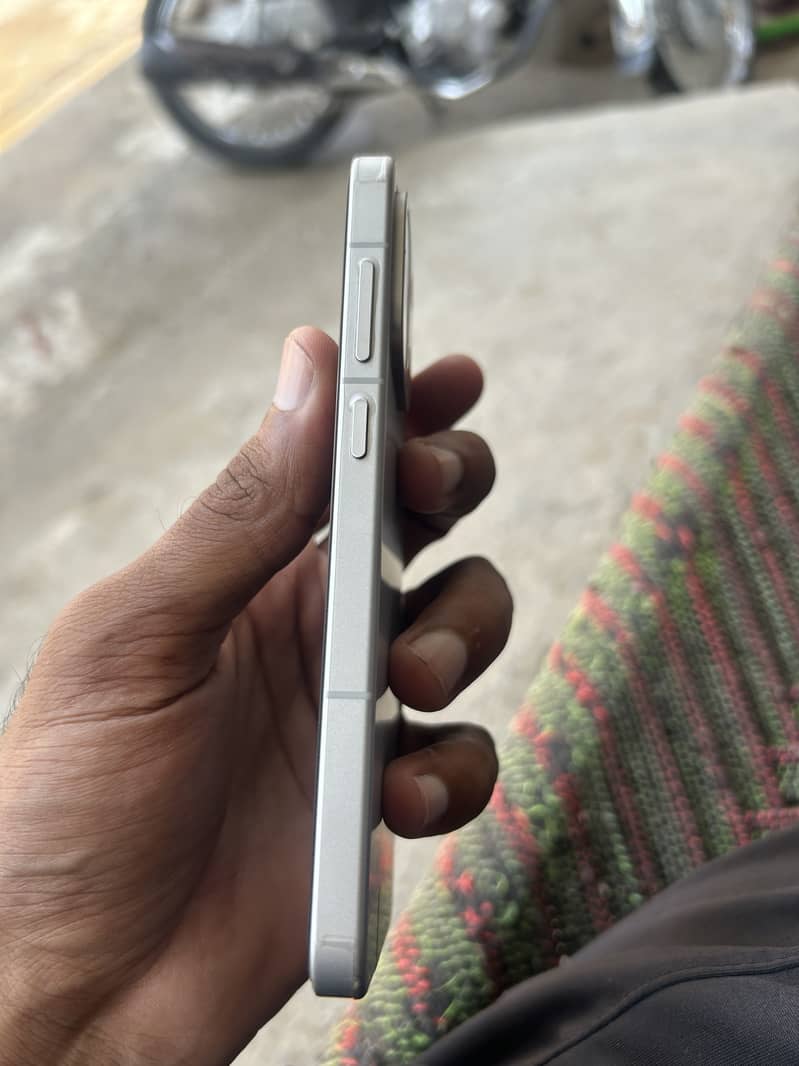 One Plus 13s 1
