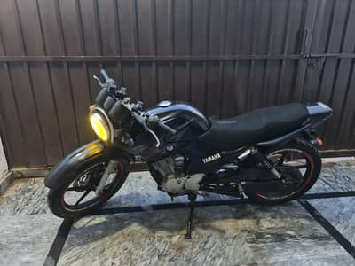 YBR 125 G