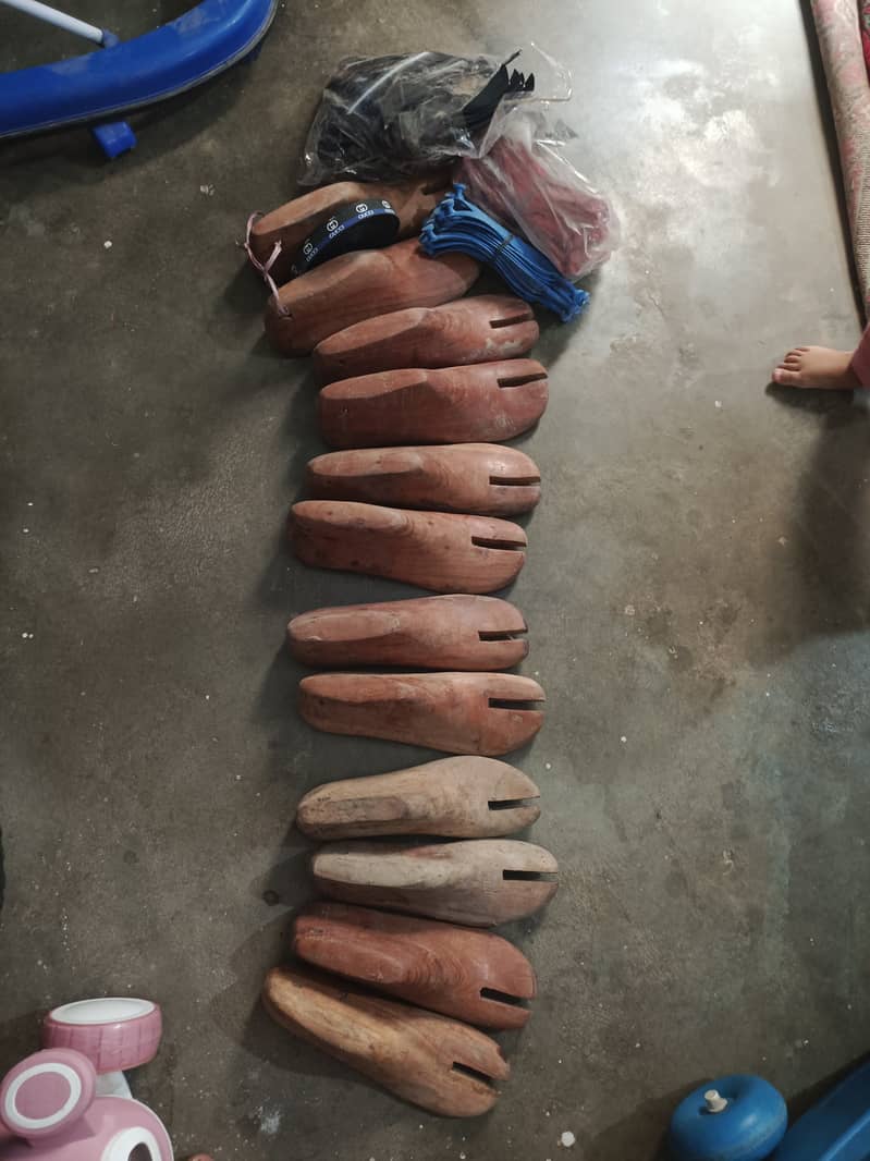 Chappal / Slipper making machine 1