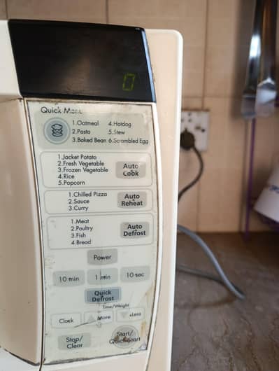 microwave oven