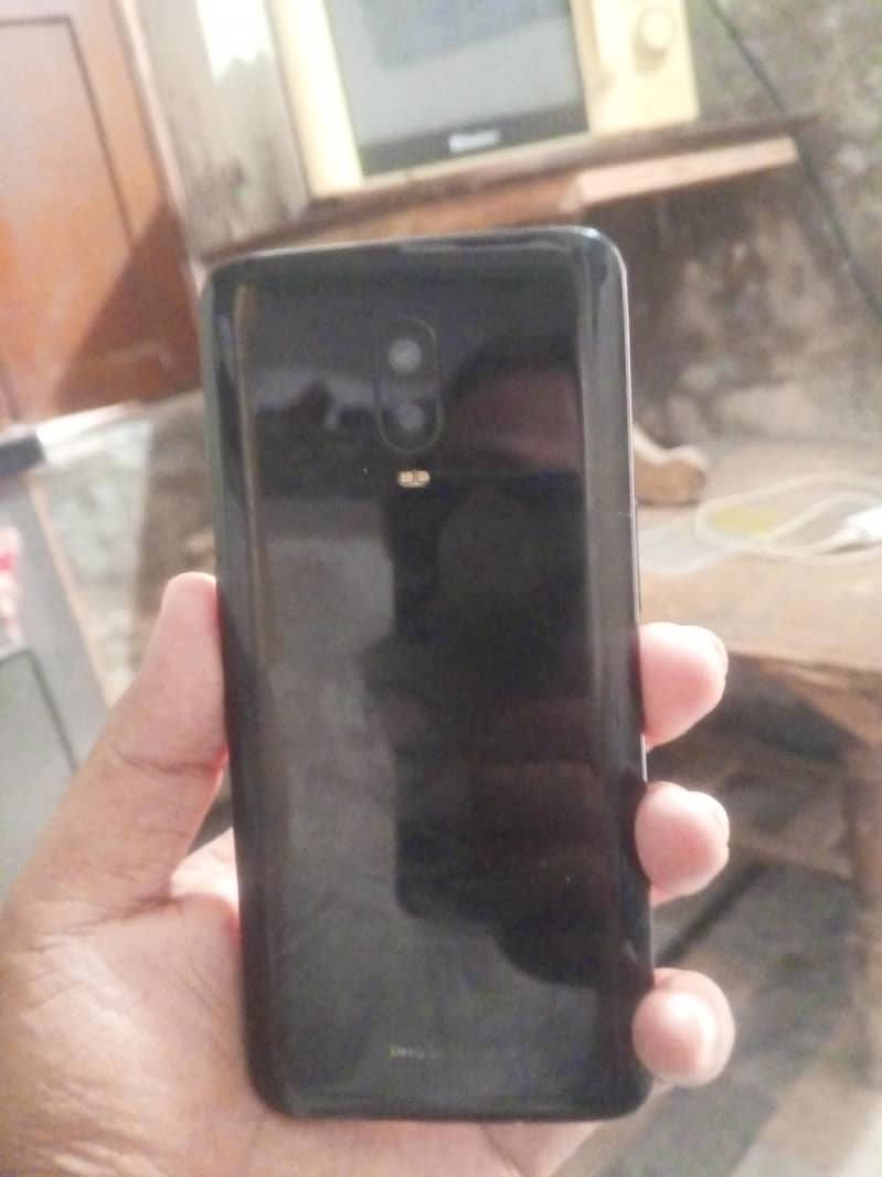 One Plus 6T 1