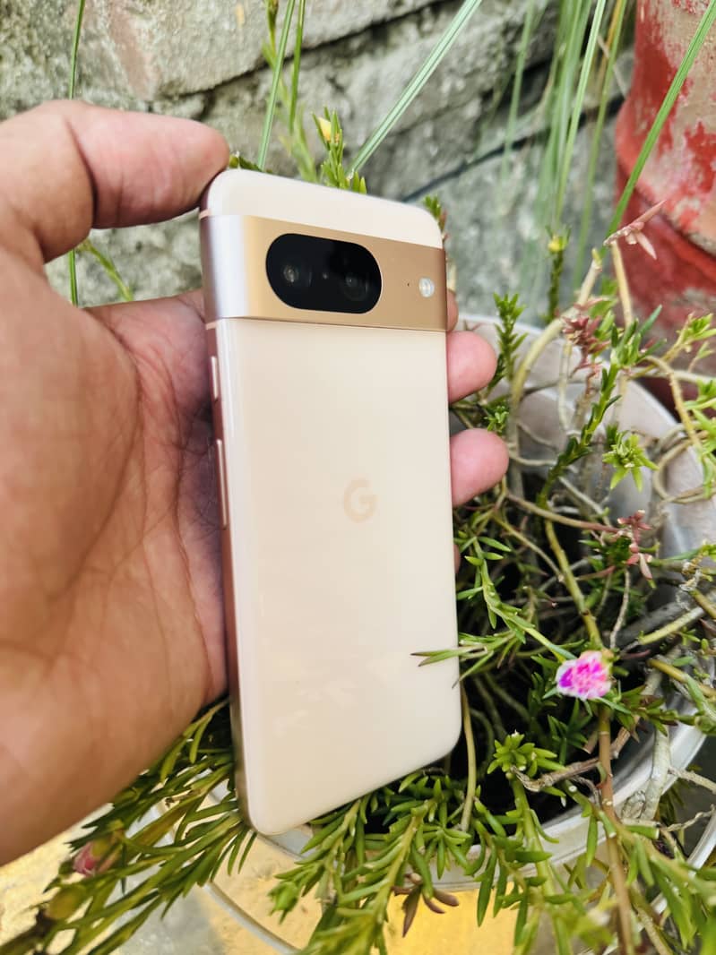 Google Pixel 8 1