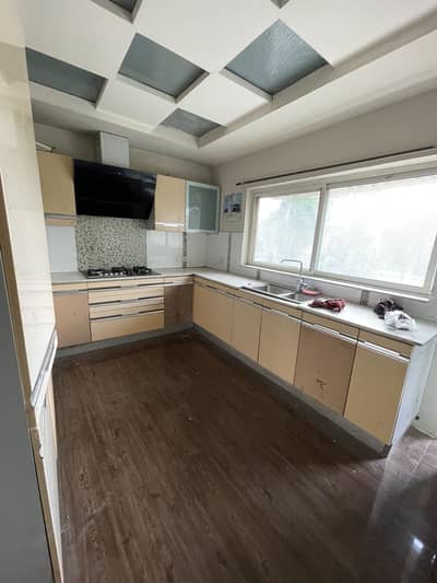 3-Bed Apartment for rent in bahria orchard family or for bechlor