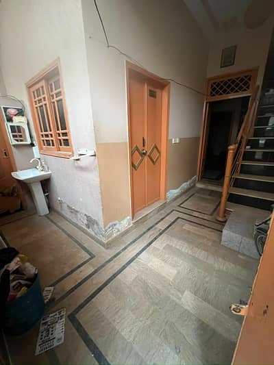 60 Sq Yd Double Story Leased House For Sale | 1+2 Bed DD | Block 15 Gulistan-e-Jauhar | Demand 2 Cr