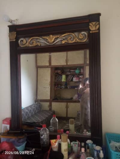 Dressing table for home use