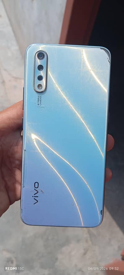 Vivo S1