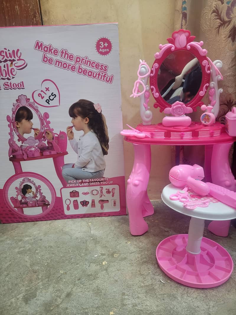 dressing table 0