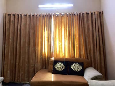 Luxurious quality curtain set