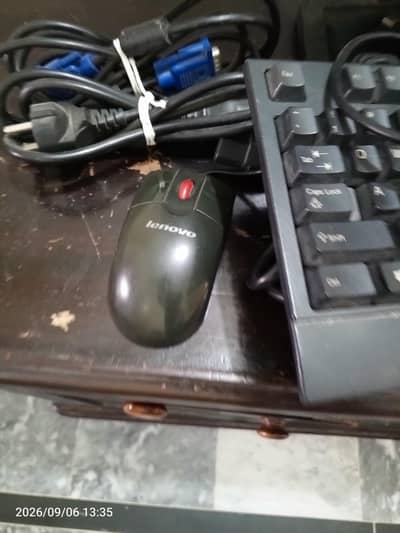 One HP LED 21" and keyboard and Mouse for sale