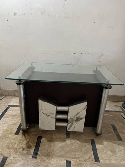 Office table for sale_ good condition