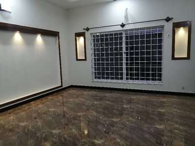 Upper Portion With Original Photos For Rent