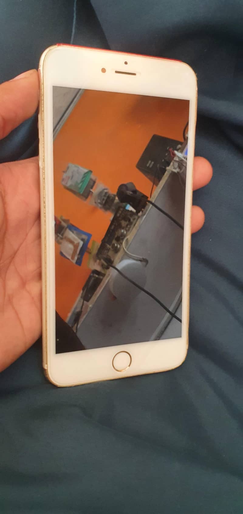 Apple iPhone 6 Plus 3