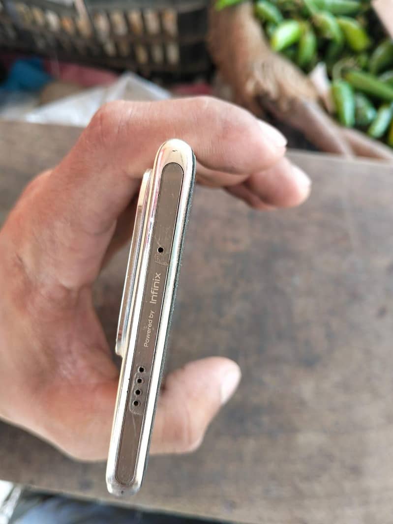 Infinix Zero 30 0