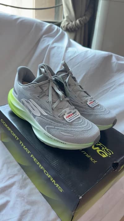 Brand New SKECHERS Aero Spark for Sale
