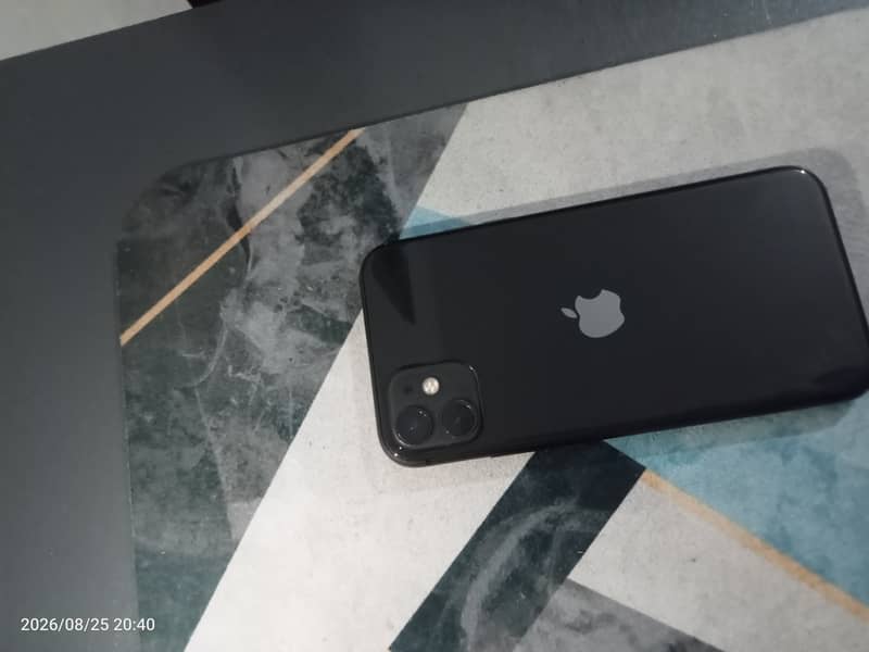 Apple iPhone 11 3