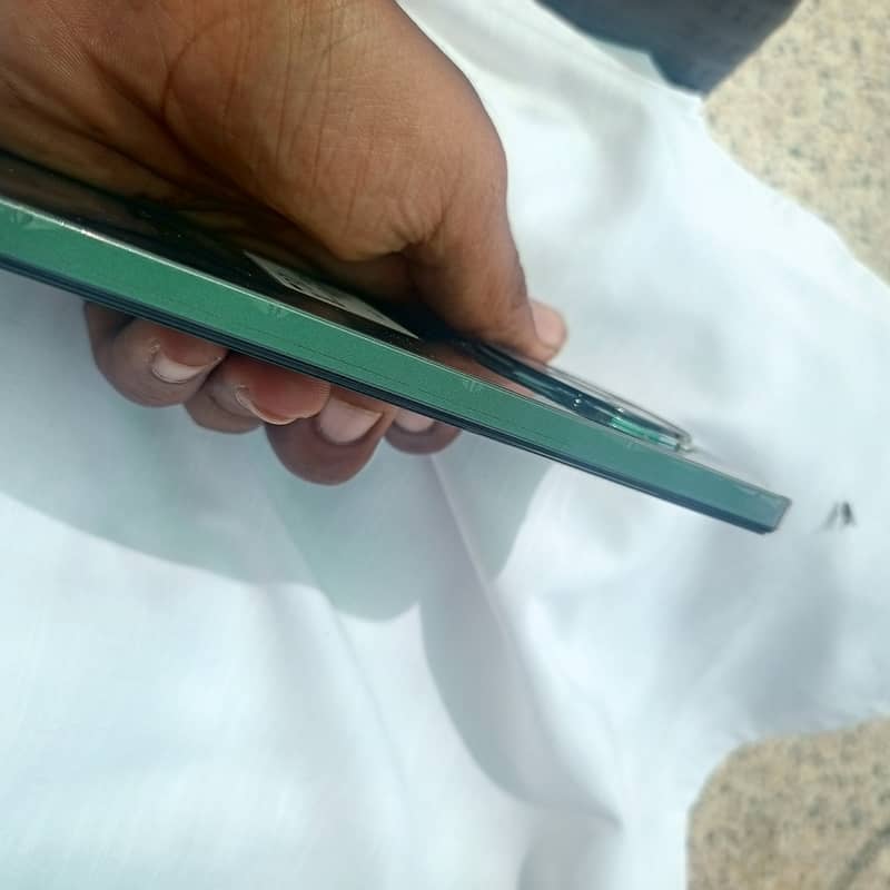 Realme 12 Plus 2