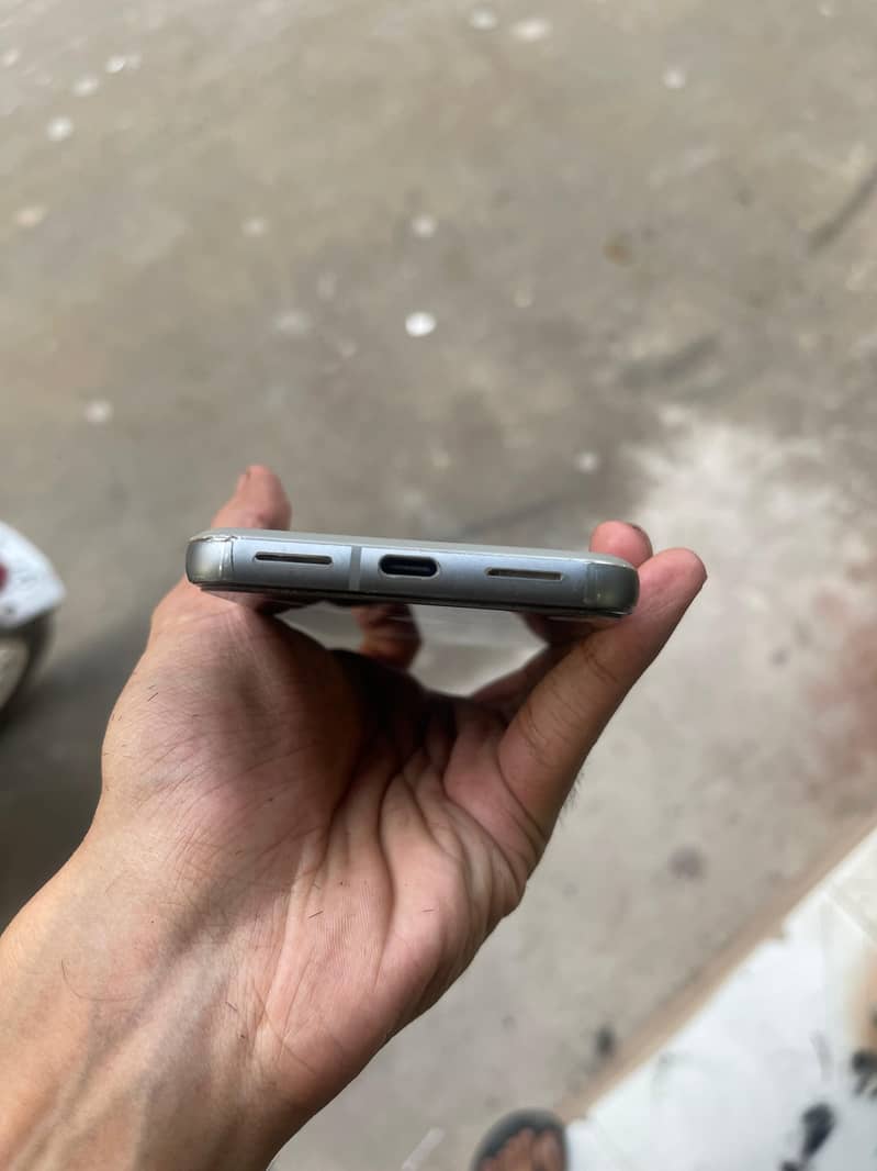 Google pixel 8 1
