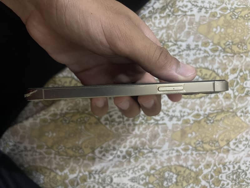 Apple iPhone 12 Pro 2