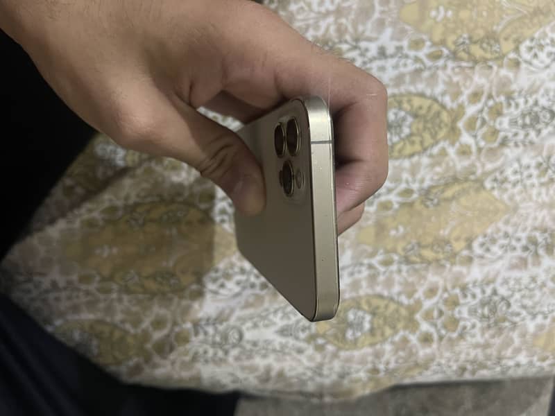 Apple iPhone 12 Pro 3