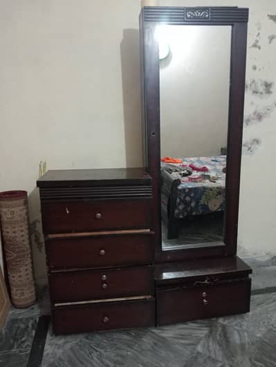 dressing table