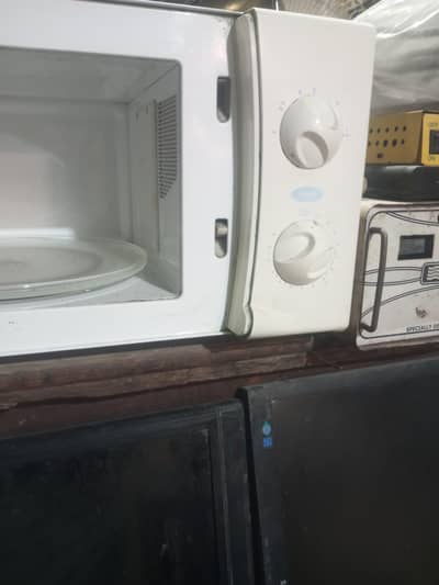 Microwave Oven 10/9  condition All ok Made in Italy