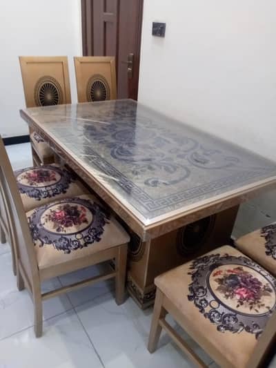 Dinning table with 6 chairs