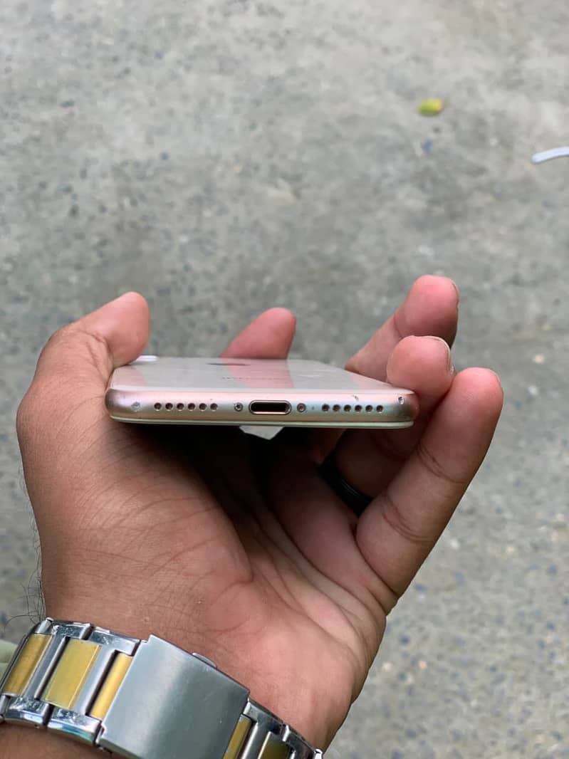 Apple iPhone 8 2