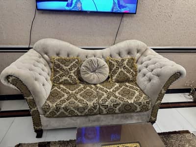 Beautiful sofa set good condition