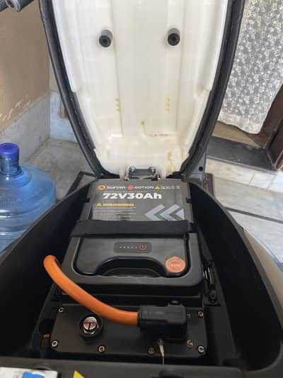 Metro M6 EV sale