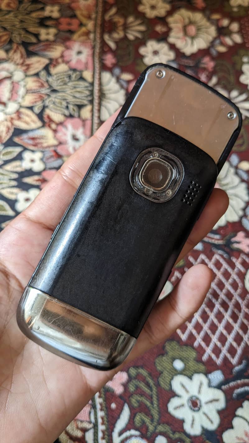 Nokia C2-03 4
