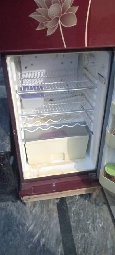 farij for sale urgent . . condition 9/10. . Aik hath useabbel . price 60000