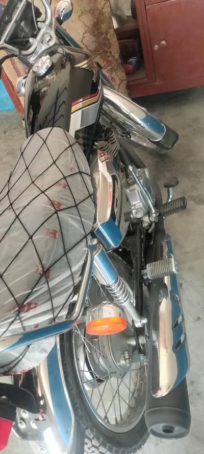 hona 125 self start just in 265k