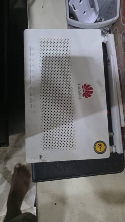 Huawei Fiber Optic XPON/GPON WiFi Router | 4 LAN Ports | USB | ONT