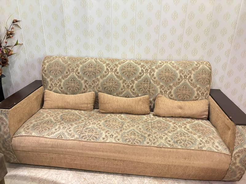 5 seater sofa 0
