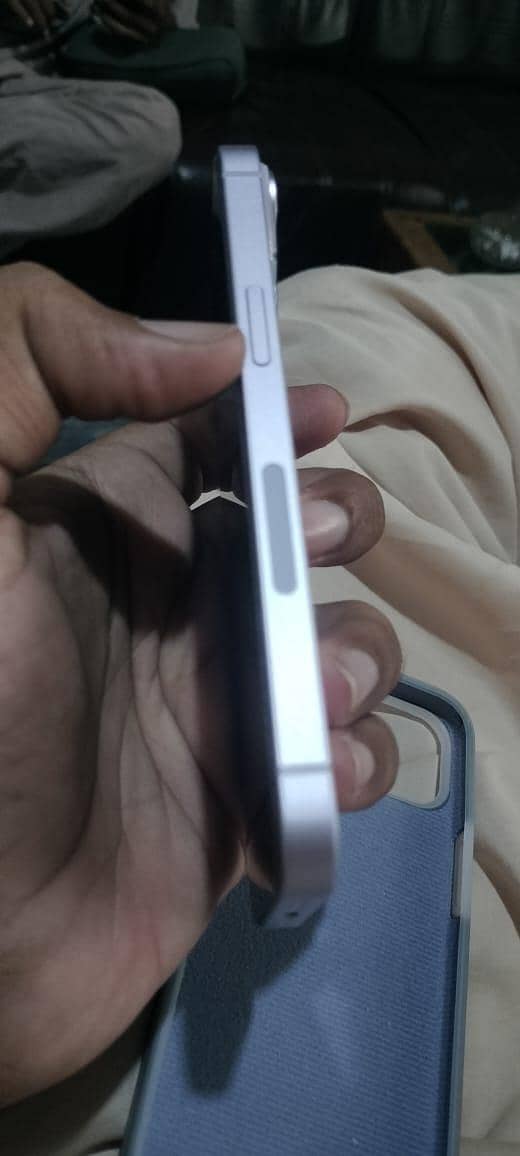 Apple iPhone 14 2