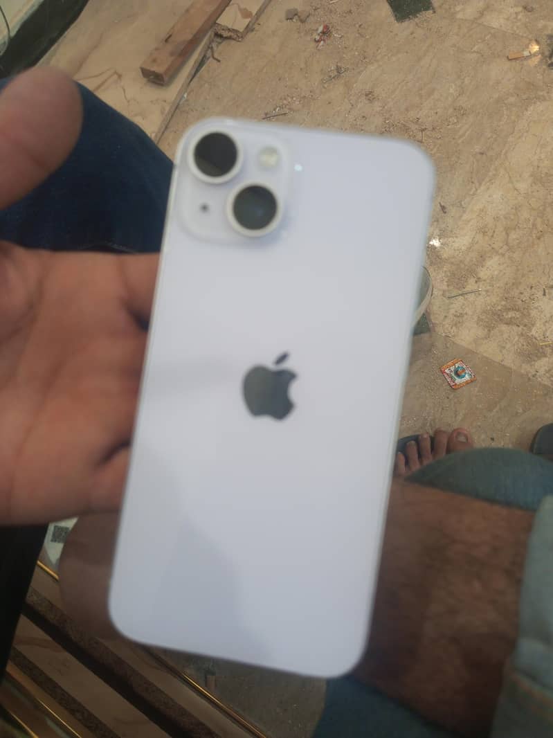 Apple iPhone 14 4