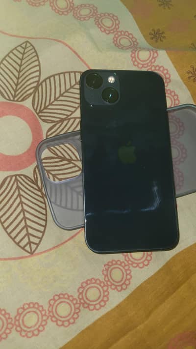 Apple iPhone 13