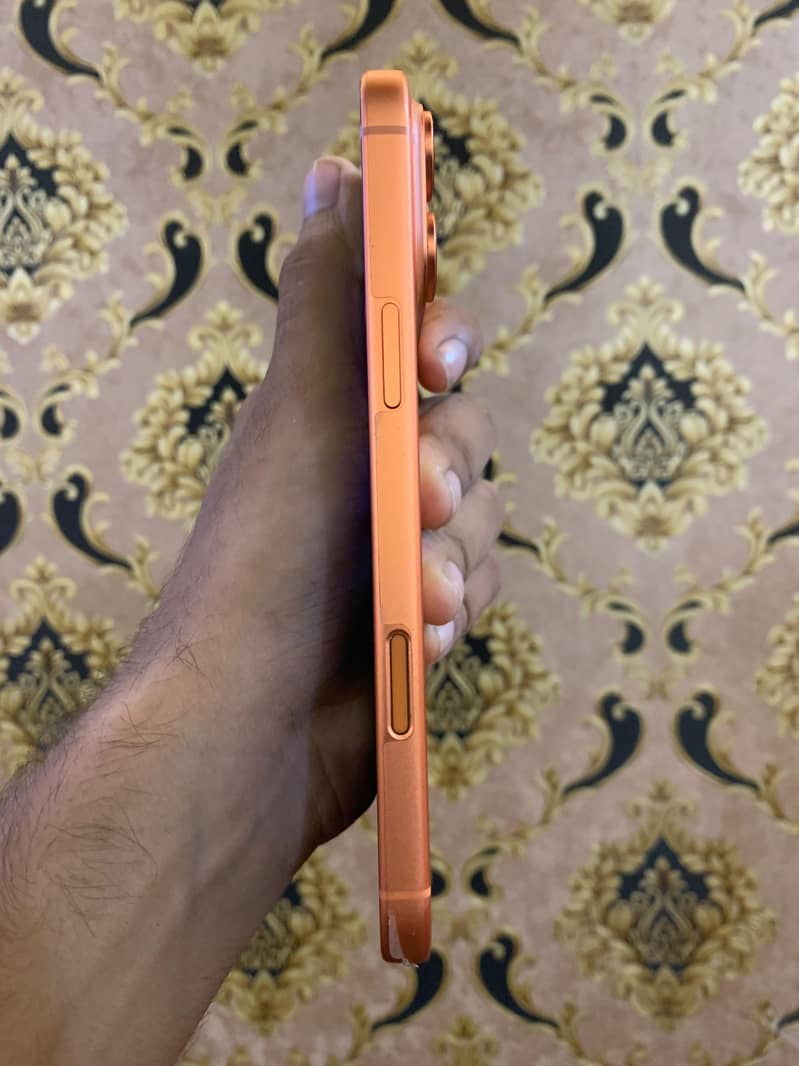 Apple iPhone 17 Pro Max 3