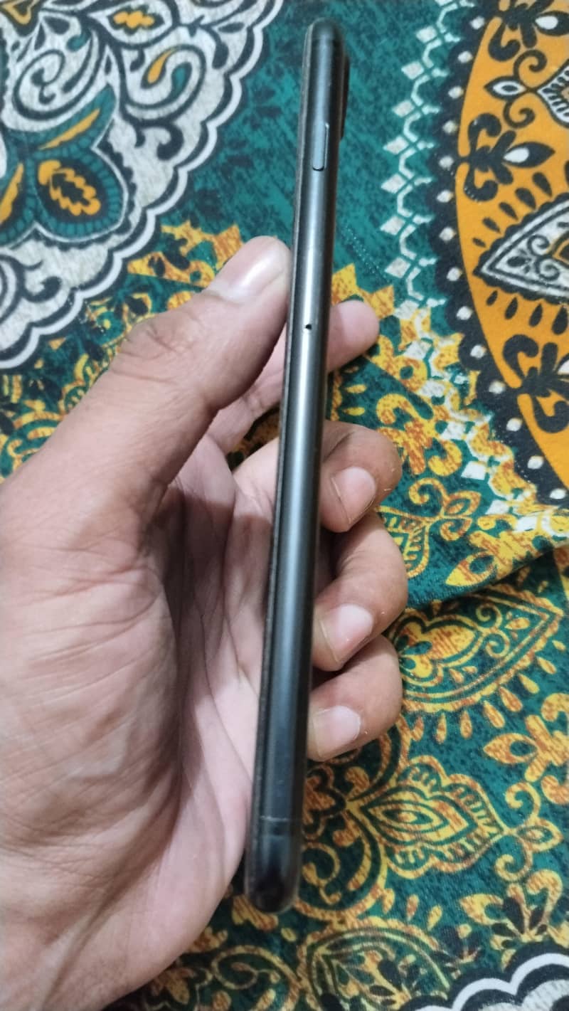 Apple iPhone 7 Plus 2