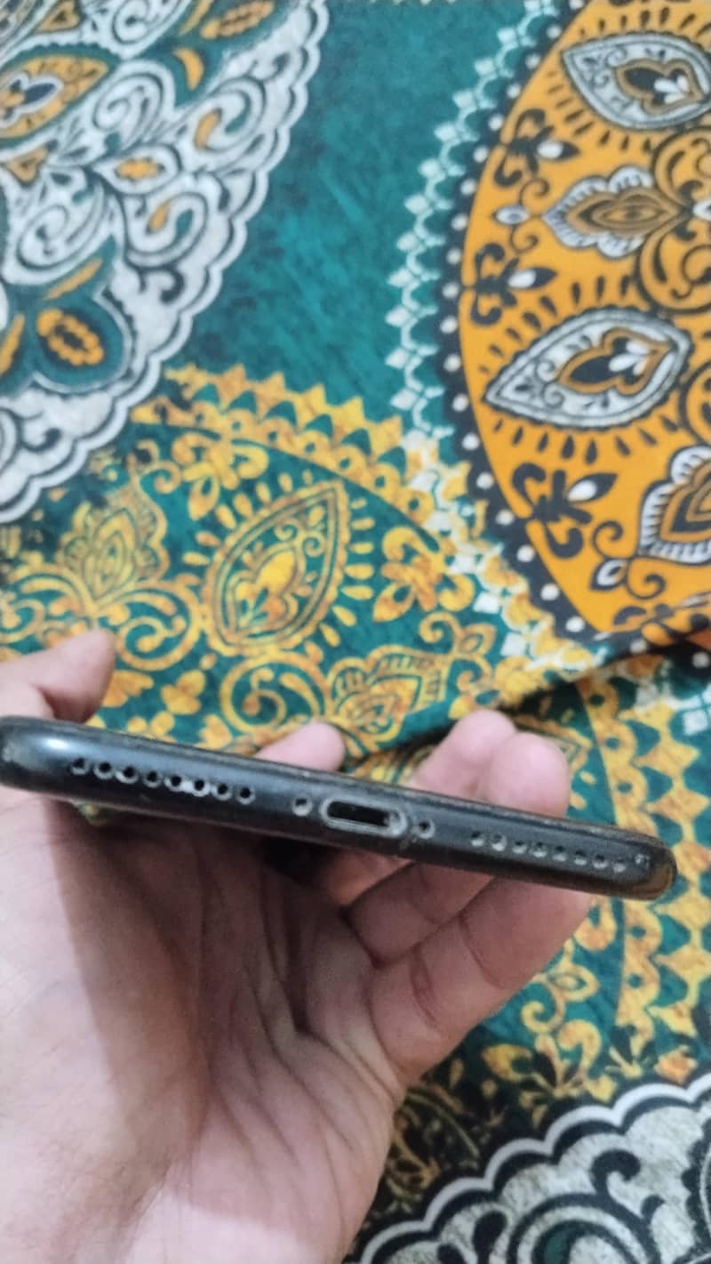Apple iPhone 7 Plus 4