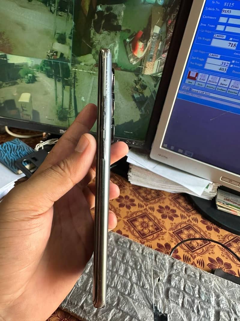 Tecno CAMON 40 Pro 4