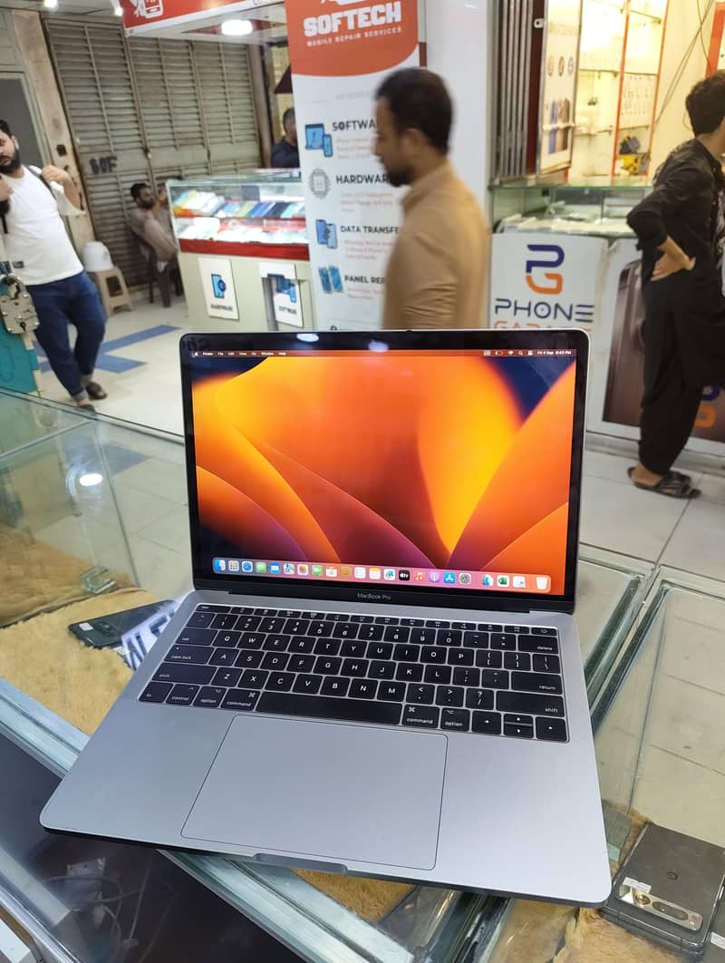 Macbook Pro 2017 0