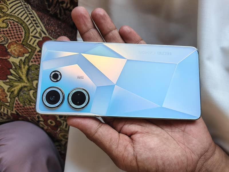 Tecno CAMON 20 0