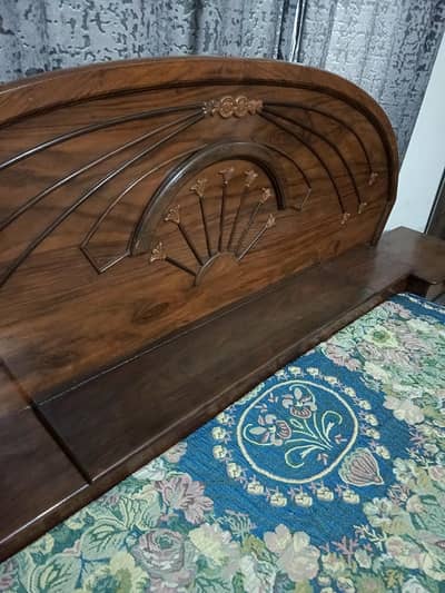 beautiful bed pure wooden 100%