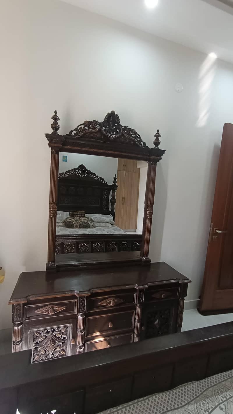 Chinioti Bed Set. 6